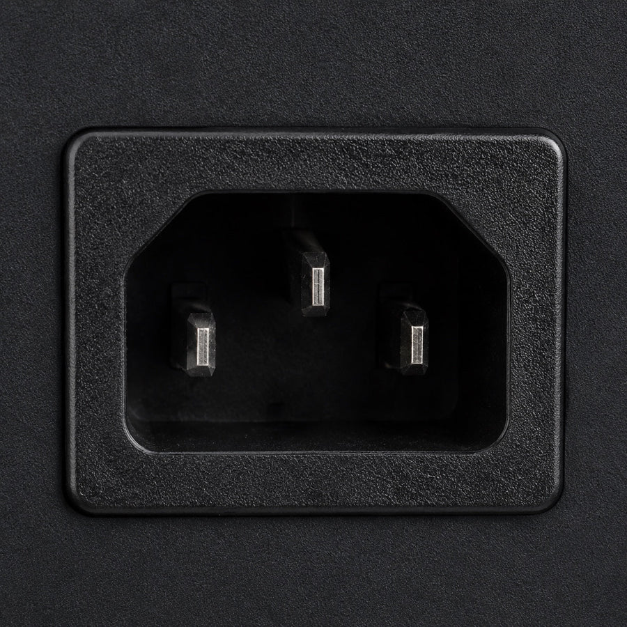B30 power inlet